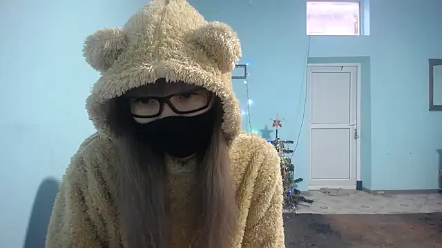 elllaaxx online show from 6, 1, 2025