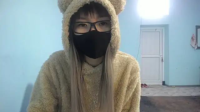 elllaaxx online show from 19, 3, 2025