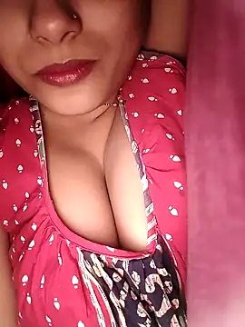 Snapshot of sexyindi_couple chatting on 7, 2, 2025 sexyindi couple online show from 7, 2, 2025