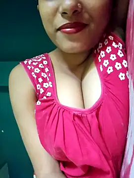 Snapshot of sexyindi_couple chatting on 16, 10, 2025 sexyindi couple online show from 16, 10, 2025