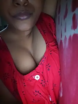 Snapshot of sexyindi_couple chatting on 5, 6, 2026 sexyindi couple online show from 5, 6, 2026