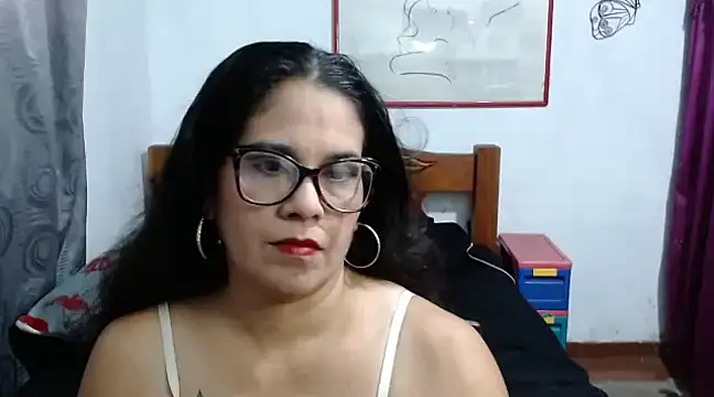 Mistresskloe01 online show from 2, 12, 2024