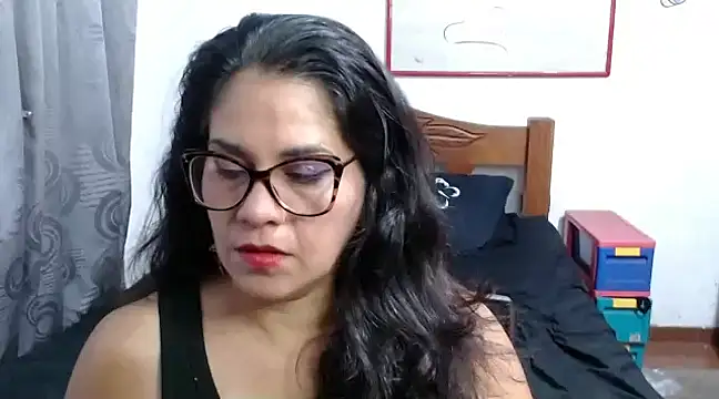 Mistresskloe01 online show from 10, 2, 2025