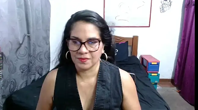 Mistresskloe01 online show from 11, 2, 2025