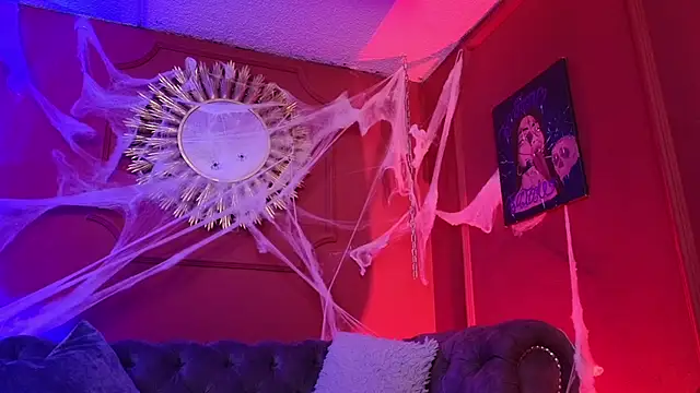 Julieta Russell online show from 22, 10, 2025