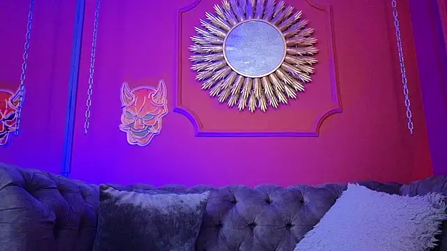 Julieta Russell online show from 17, 2, 2026