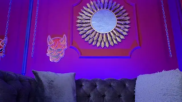 Julieta Russell online show from 17, 4, 2026