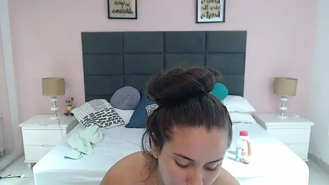 Snapshot of MadisonJenner chatting on 21, 12, 2024 MadisonJenner online show from 21, 12, 2024