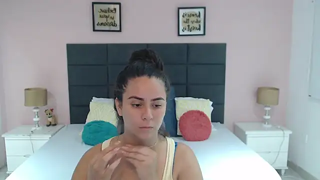 Snapshot of MadisonJenner chatting on 15, 1, 2025 MadisonJenner online show from 15, 1, 2025