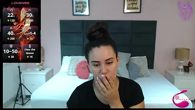 Snapshot of MadisonJenner chatting on 11, 9, 2025 MadisonJenner online show from 11, 9, 2025