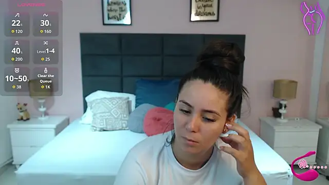 Snapshot of MadisonJenner chatting on 28, 9, 2025 MadisonJenner online show from 28, 9, 2025