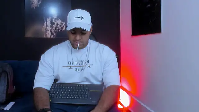 Big furry bear13 online show from 1, 11, 2025