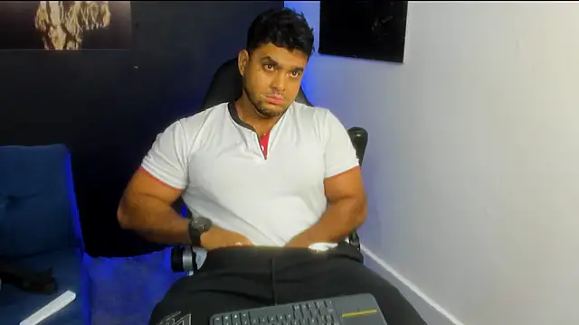 Big furry bear13 online show from 22, 11, 2025