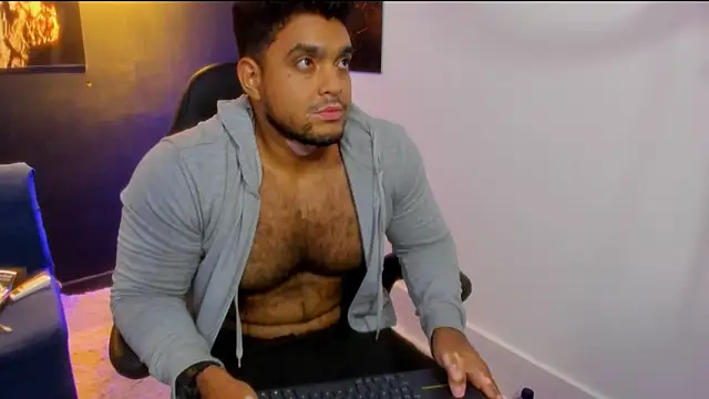 Big furry bear13 online show from 25, 11, 2025