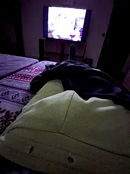 Snapshot of Hunter1523 chatting on 6, 11, 2025 Hunter1523 online show from 6, 11, 2025