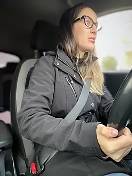 HotXMom online show from 14, 11, 2025