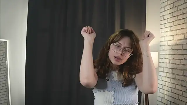 RominaPoli online show from 28, 4, 2026