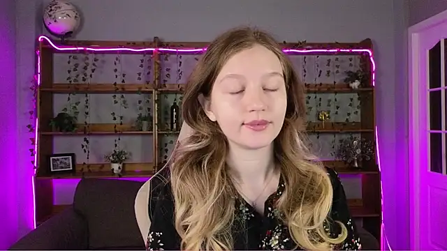 Ksuhesa online show from 22, 12, 2025