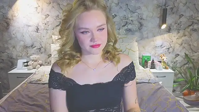 Aurora Golden1 online show from 1, 12, 2025