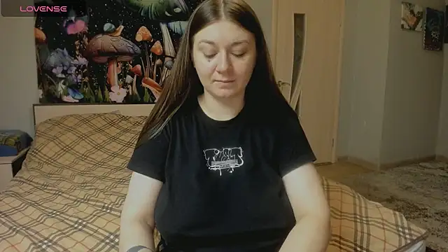 Snapshot of AlisaBacker chatting on 21, 11, 2025 AlisaBacker online show from 21, 11, 2025