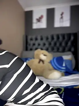 Candy-Heart online show from 5, 10, 2025