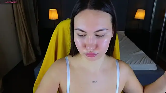 Snapshot of GIGI_BENNET chatting on 26, 12, 2024 GIGI BENNET online show from 26, 12, 2024