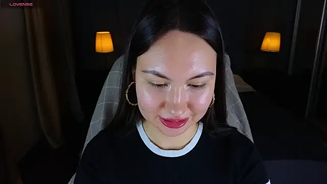 Snapshot of GIGI_BENNET chatting on 29, 12, 2024 GIGI BENNET online show from 29, 12, 2024