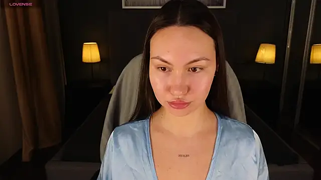 Snapshot of GIGI_BENNET chatting on 5, 1, 2025 GIGI BENNET online show from 5, 1, 2025
