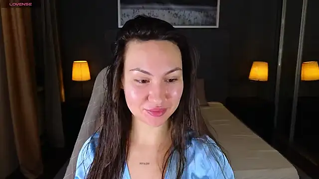 Snapshot of GIGI_BENNET chatting on 7, 1, 2025 GIGI BENNET online show from 7, 1, 2025