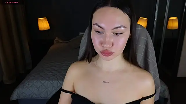 Snapshot of GIGI_BENNET chatting on 18, 1, 2025 GIGI BENNET online show from 18, 1, 2025