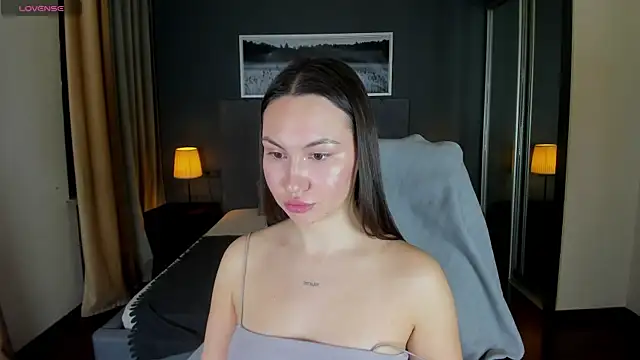 Snapshot of GIGI_BENNET chatting on 25, 1, 2025 GIGI BENNET online show from 25, 1, 2025