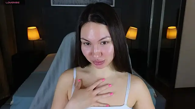 Snapshot of GIGI_BENNET chatting on 13, 3, 2025 GIGI BENNET online show from 13, 3, 2025