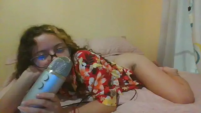 frikigyal online show from 10, 2, 2025