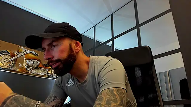 AronGrant online show from 25, 2, 2026