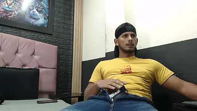 Chris Dick23 online show from 18, 10, 2025