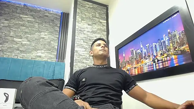 Chris Dick23 online show from 3, 3, 2026