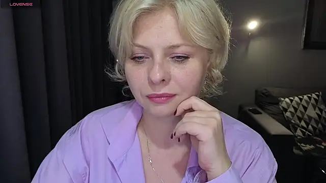 Snapshot of Gray_swann chatting on 25, 2, 2025 Gray swann online show from 25, 2, 2025