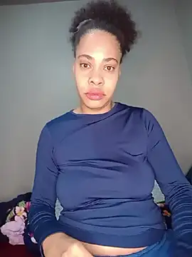 Snapshot of Su_Duarte_1 chatting on 17, 6, 2026 Su Duarte 1 online show from 17, 6, 2026