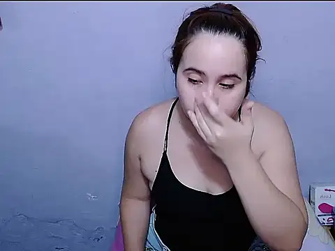 SubLayla01 online show from 15, 11, 2025