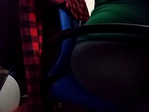 Snapshot of missthickness35_Pika chatting on 30, 1, 2025 missthickness35 Pika online show from 30, 1, 2025