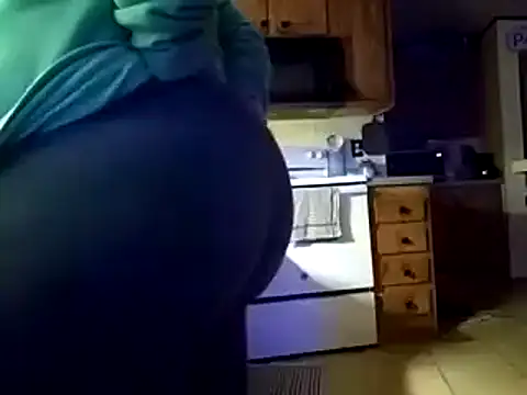 Snapshot of missthickness35_Pika chatting on 20, 2, 2025 missthickness35 Pika online show from 20, 2, 2025