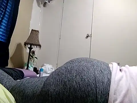 Snapshot of missthickness35_Pika chatting on 26, 11, 2025 missthickness35 Pika online show from 26, 11, 2025