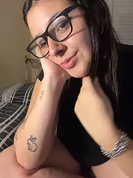 Snapshot of agoosvokk chatting on 4, 10, 2025 agoosvokk online show from 4, 10, 2025