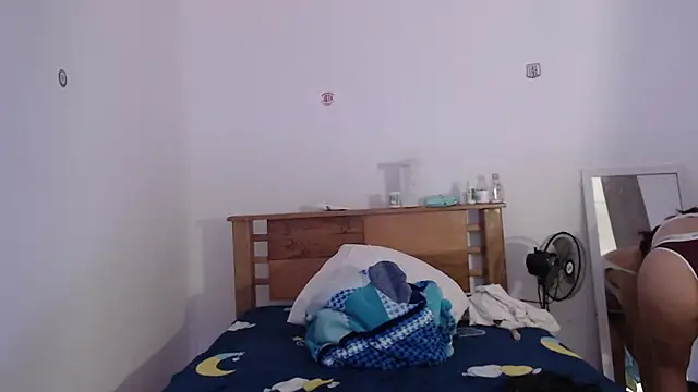 Snapshot of _Camilla_Castellar chatting on 28, 12, 2024 Camilla Castellar online show from 28, 12, 2024