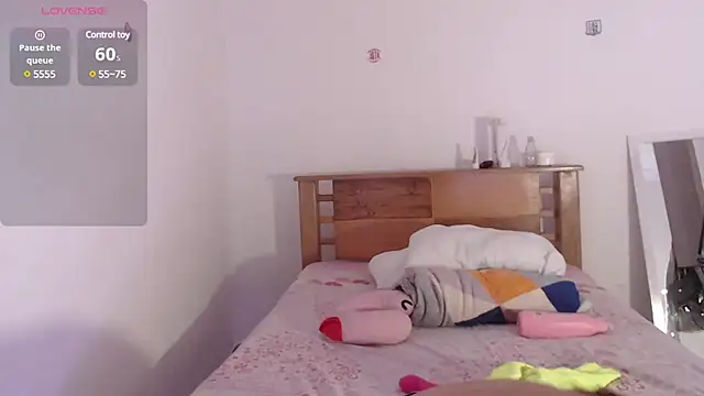 Snapshot of _Camilla_Castellar chatting on 23, 1, 2025 Camilla Castellar online show from 23, 1, 2025