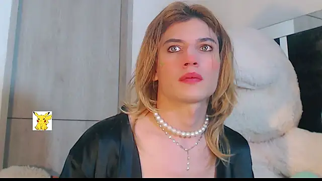 Snapshot of honey_skin chatting on 23, 2, 2025 honey skin online show from 23, 2, 2025