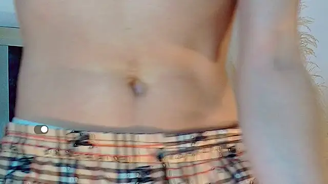 Snapshot of honey_skin chatting on 18, 7, 2026 honey skin online show from 18, 7, 2026