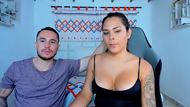 Snapshot of xxx_sweet_couple_ chatting on 4, 12, 2024 xxx sweet couple  online show from 4, 12, 2024