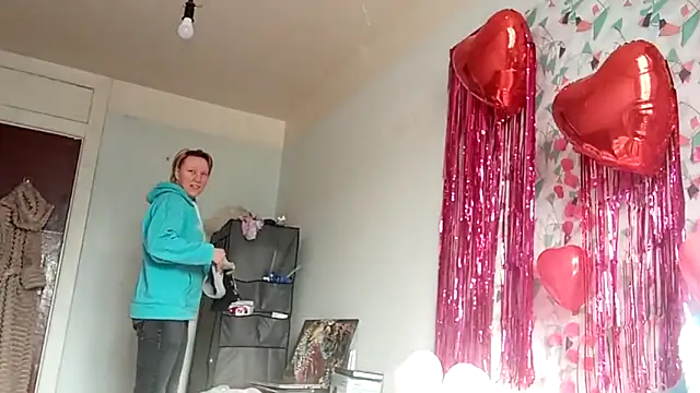 ElenaMaeer online show from 11, 2, 2026