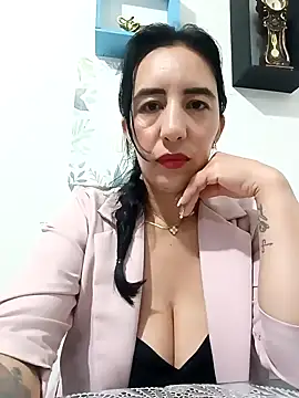 christine-x online show from 17, 1, 2025